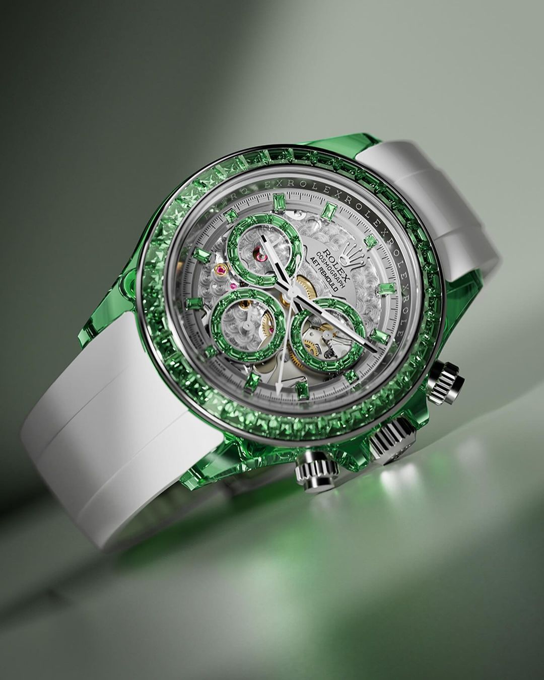 AET REMOULD Rolex Daytona GENESIS COLLECTION Gemstones Sapphire Watches 勞力士 地通拿 方鑽透明手錶 | WORLDTIMER