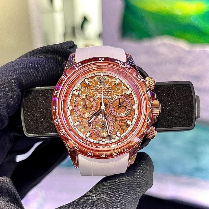 The Chinese Loong: A Rolex Daytona Makeover 劳力士 迪通拿 龙年透明手表 | WORLDTIMER